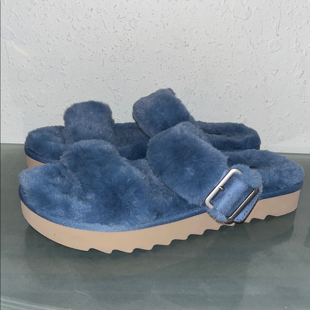 New Koolaburra by UGG Women's Furr-Ah Slipper Sandals - Coastal Blue